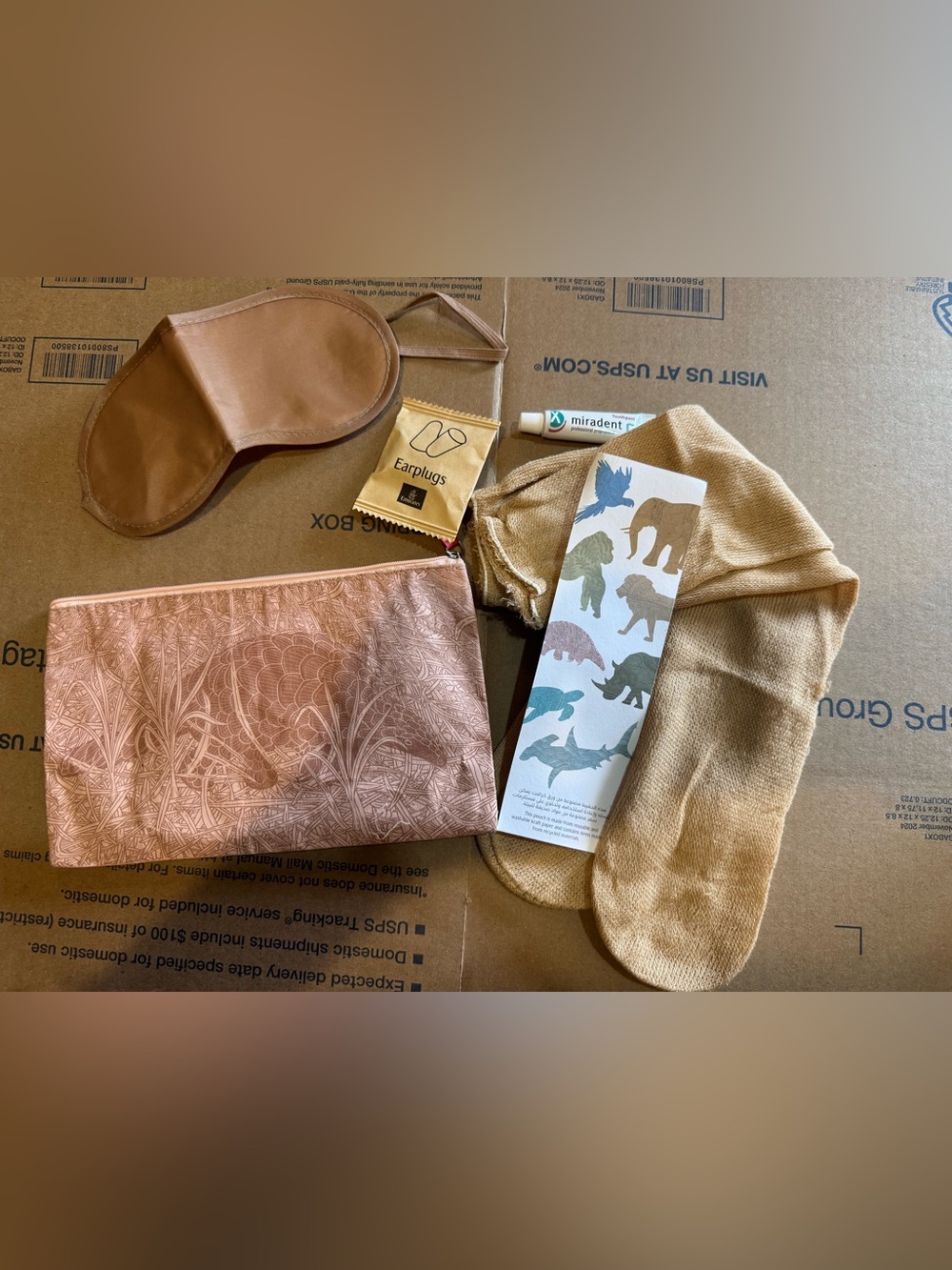Emirates United for wildlife travel kit pouch with gifts